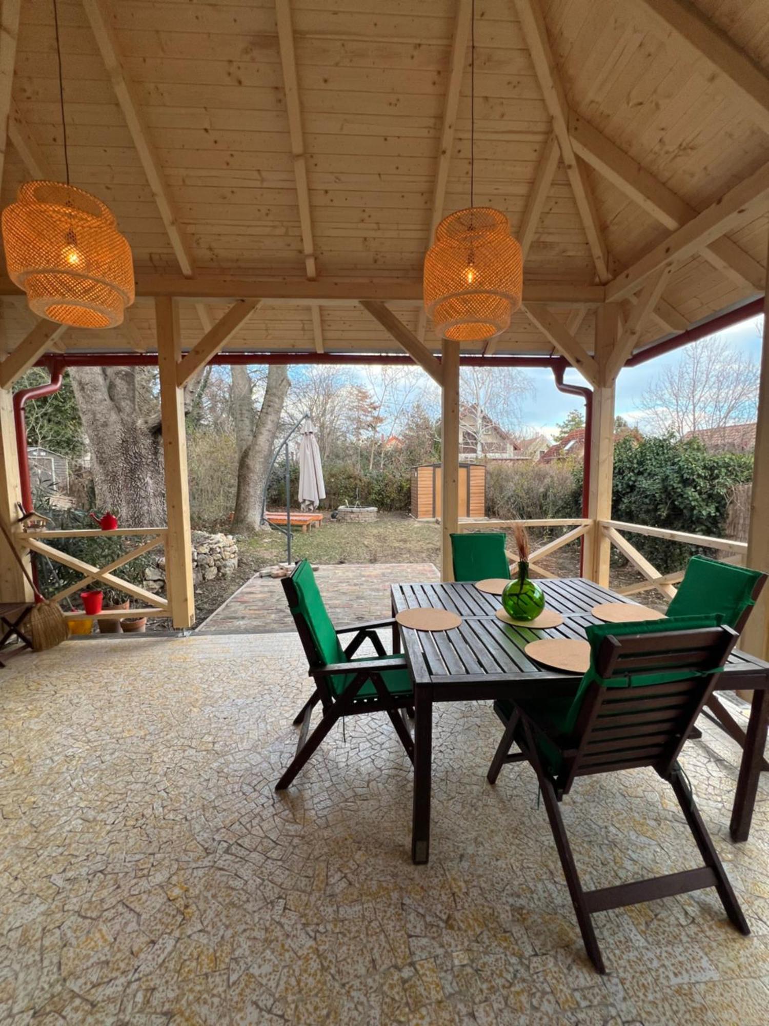 Cottage By The Lake Balatonudvari Exterior foto